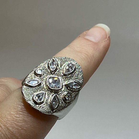 Vintage Guess Silver and CZ Ring - Picture 5 of 12